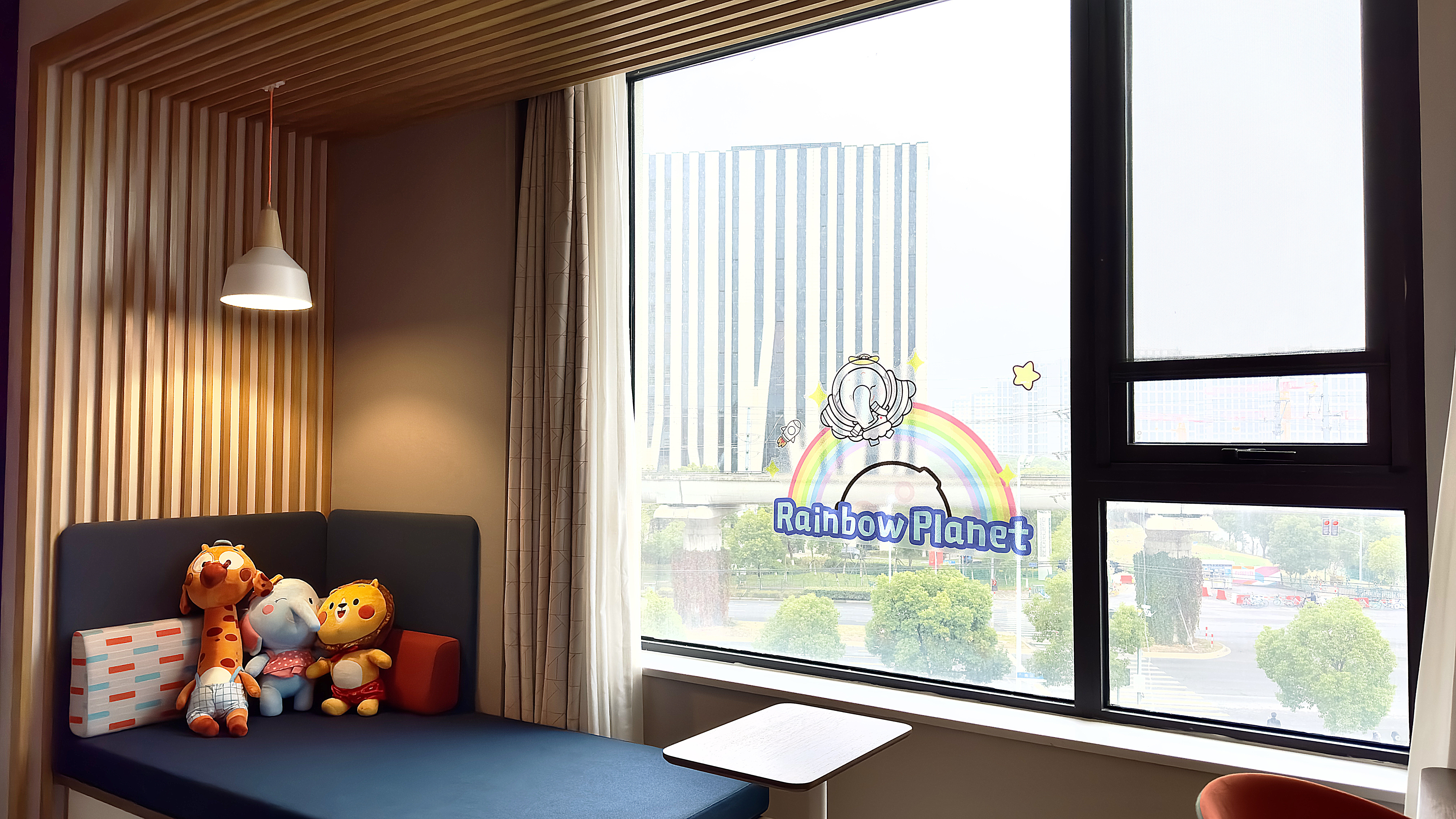 Holiday Inn Express Shanghai Kangqiao 19/33