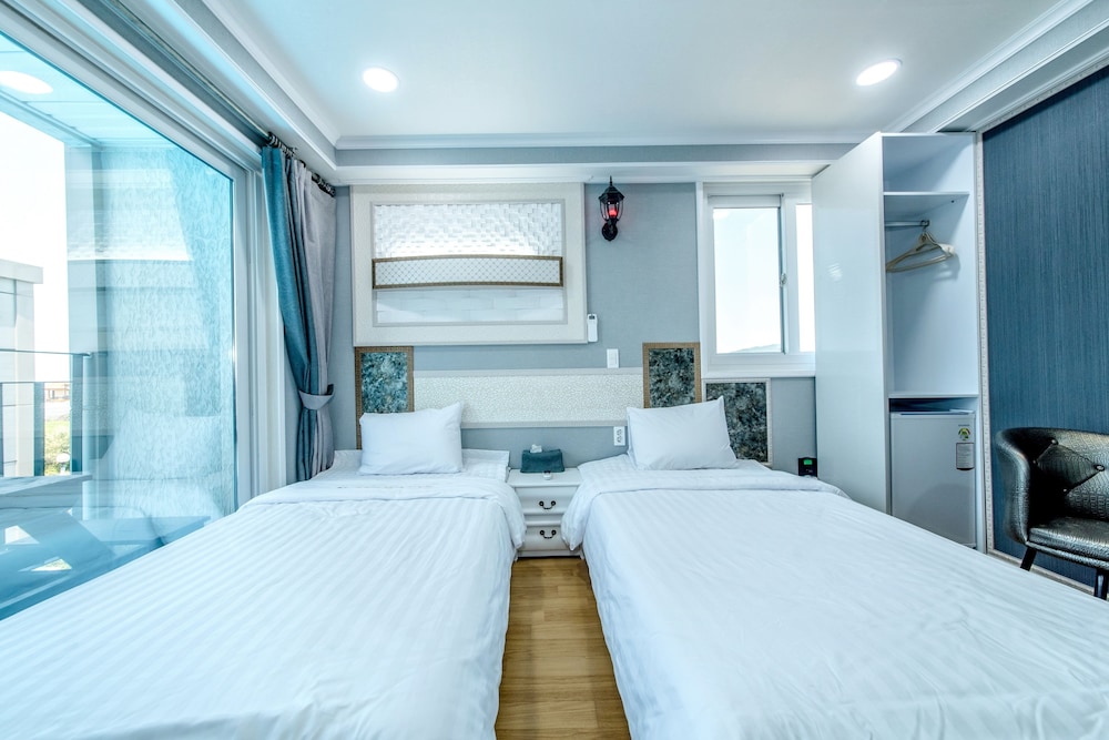STANDARD, TWIN BEDS