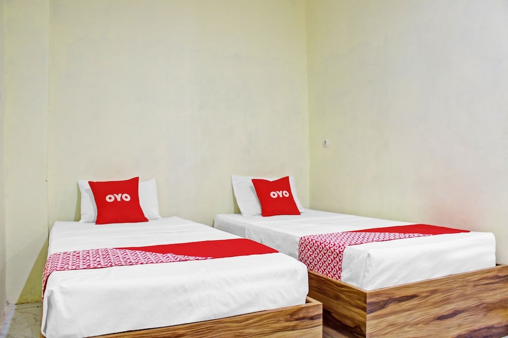 OYO 90112 Hotel Permata Inn 4/18