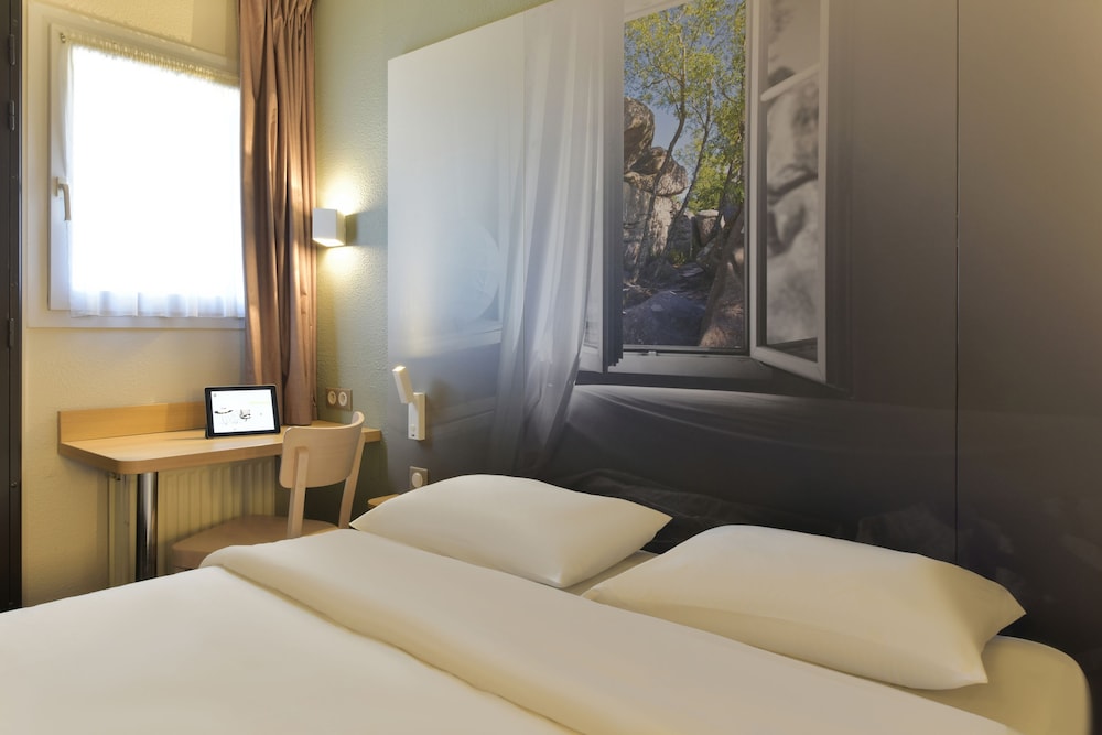 B&B Hotel Clermont Ferrand Le Brezet Aeroport 5/28
