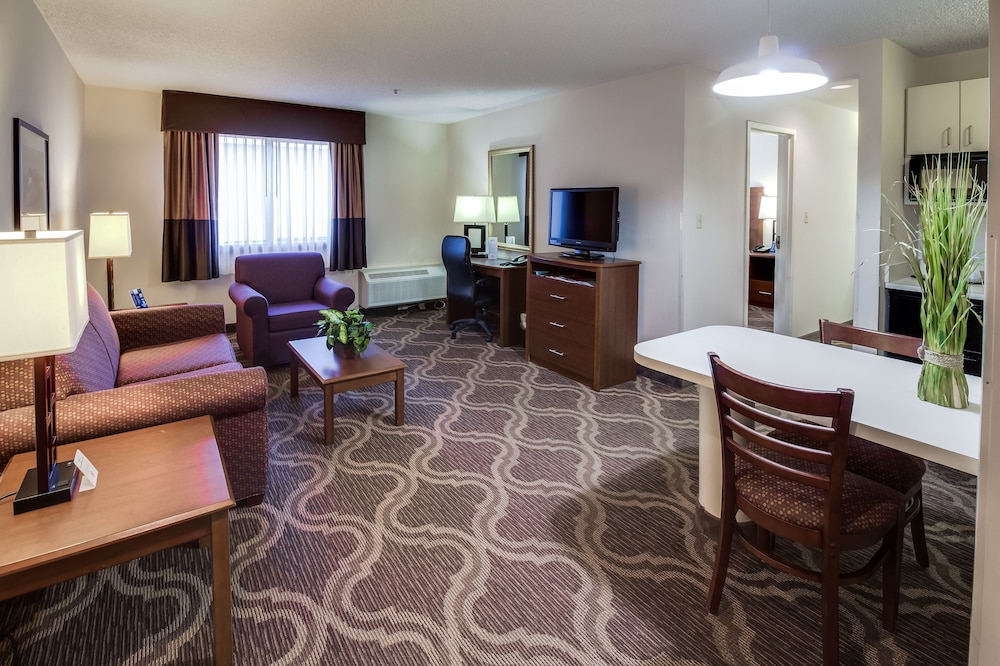 Ashmore Inn and Suites 31/61