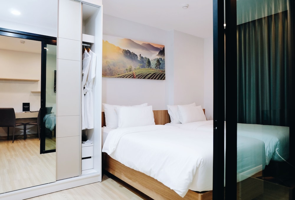 Brique Hotel Chiangmai 28/66