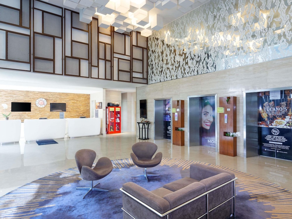 MERCURE JAKARTA SIMATUPANG 8/72