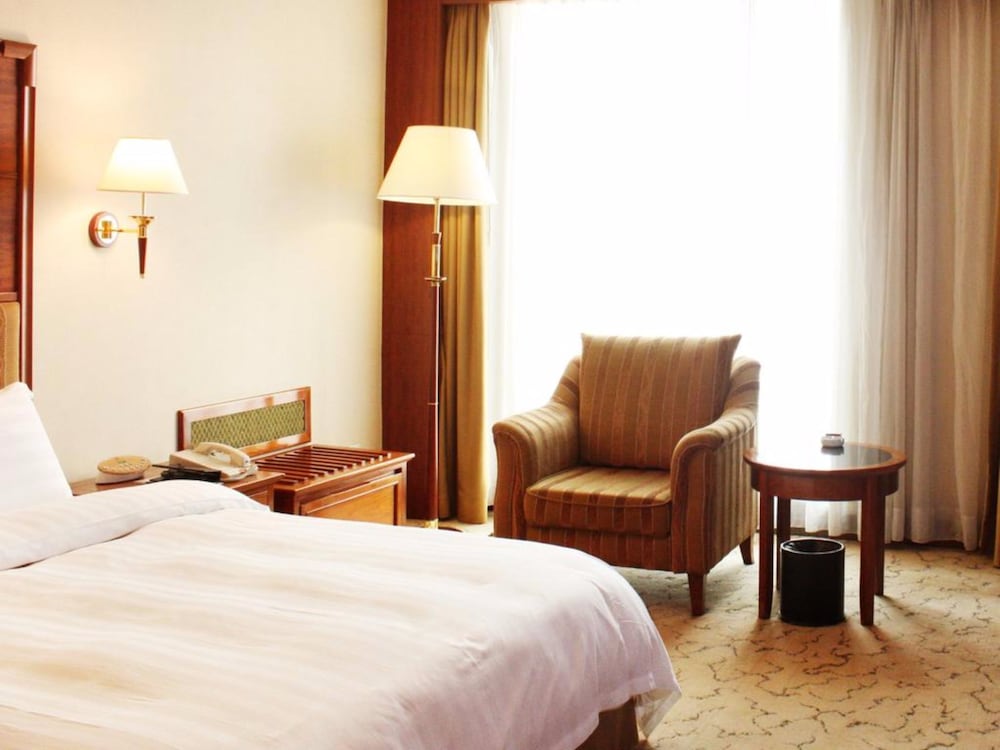 Gladden Hotel Shilong 23/58