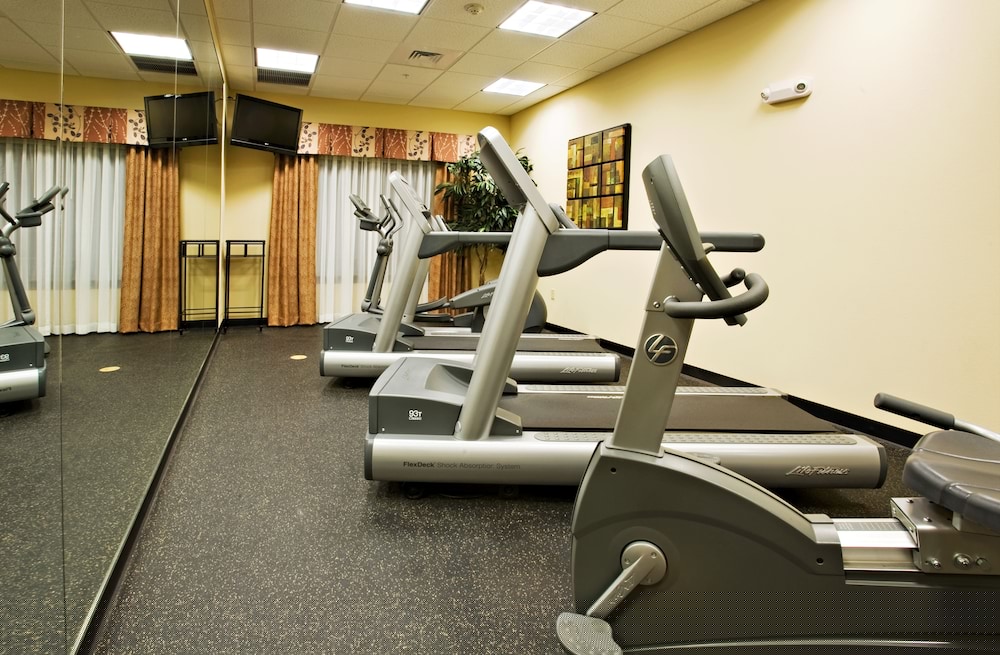 Holiday Inn Express Hotel & Suites Wichita Falls 38/52