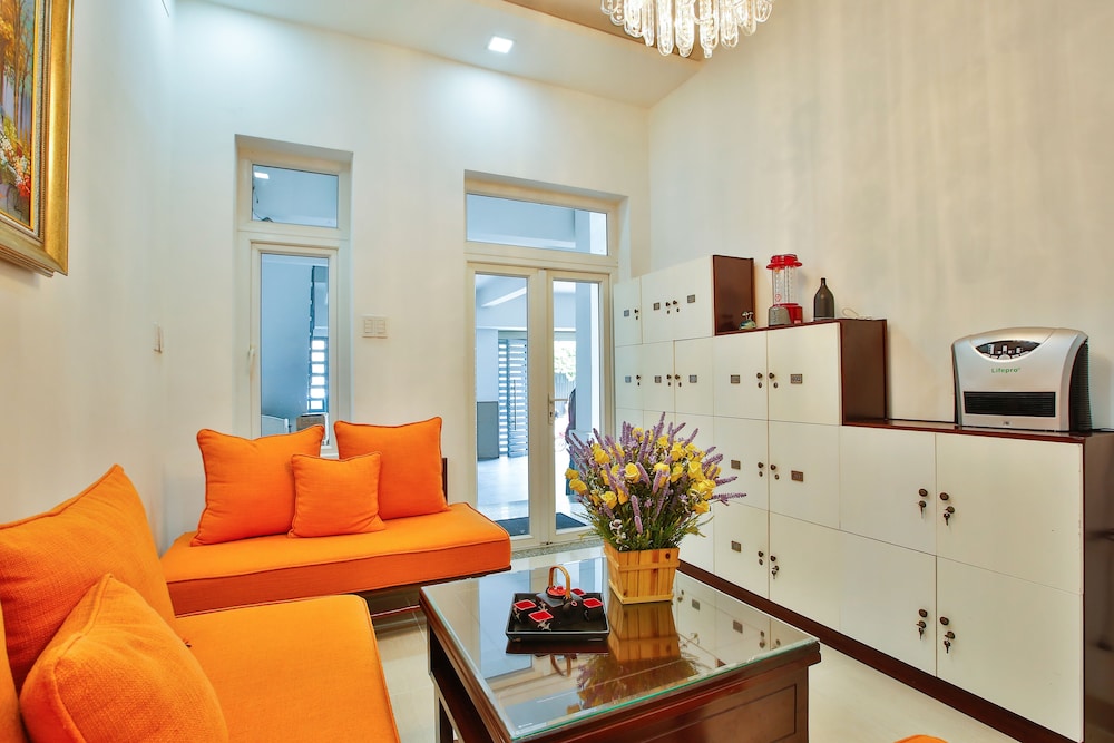 Sunflower Boutique Studio Apartment 25/44
