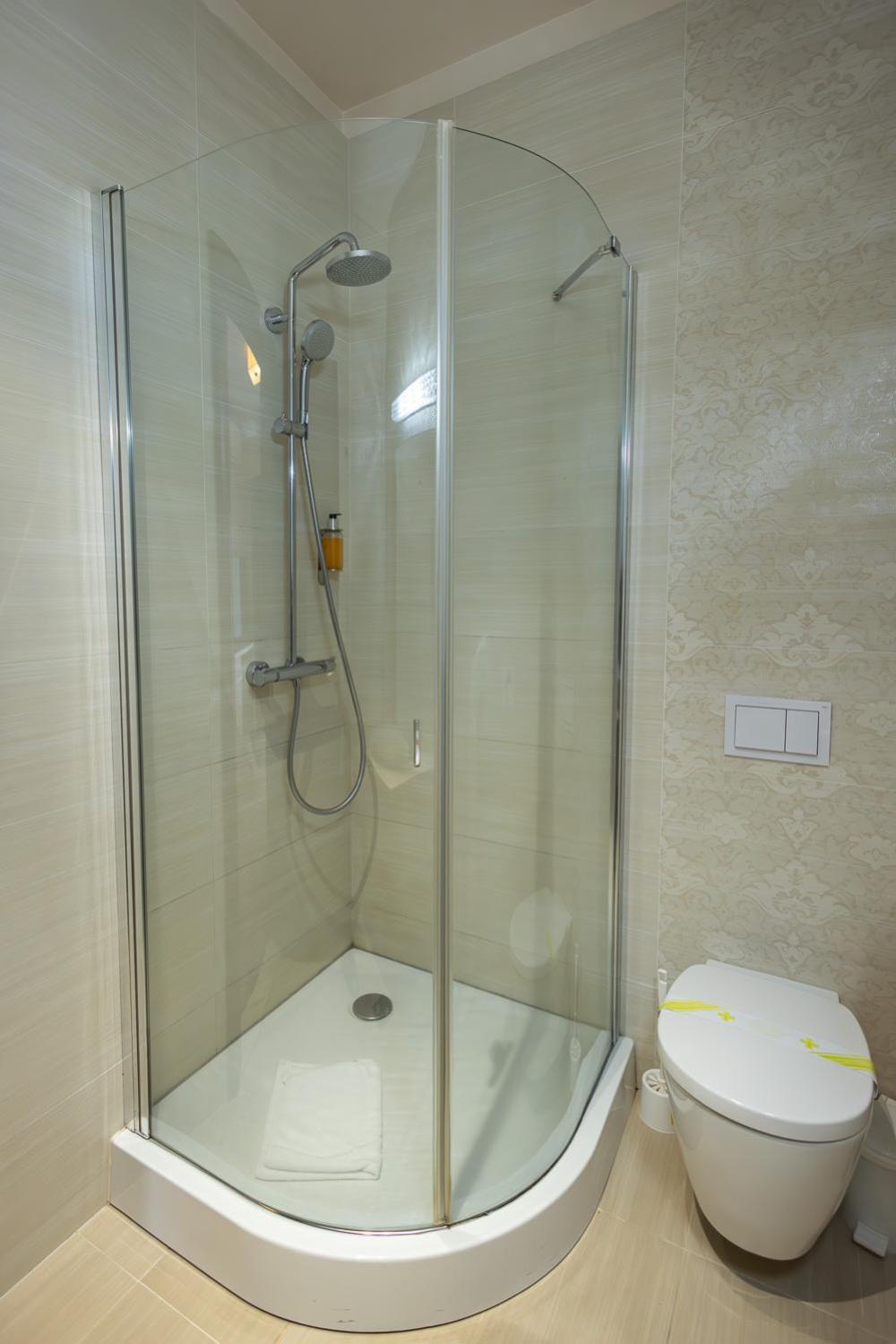 HOTEL ROMANITA 55/56