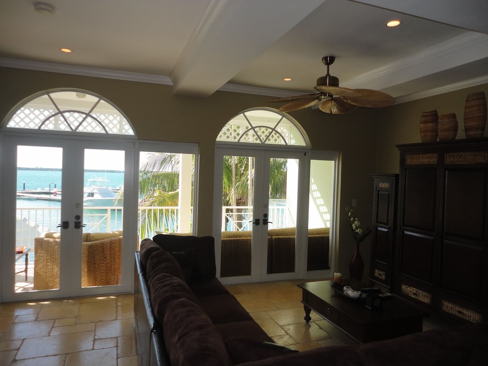 February Point Resort Estates Bb1 29/50