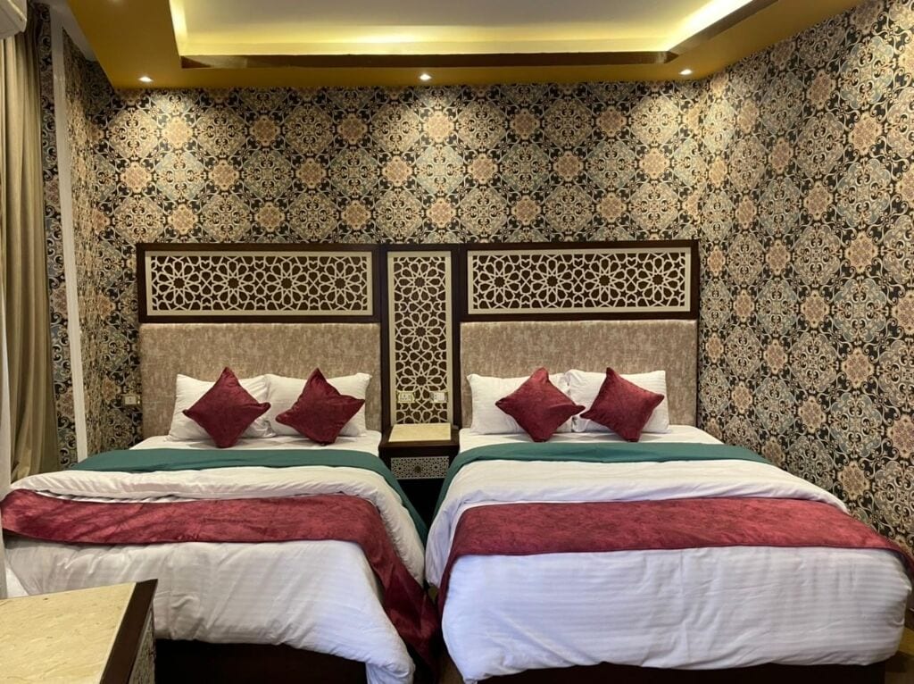 2 BEDROOMS, DELUXE, TRIPLE, CITY VIEW