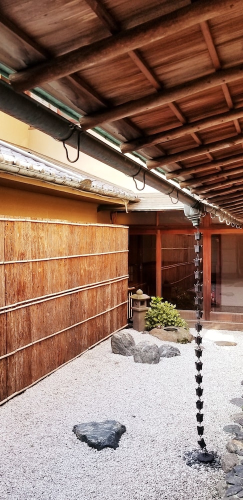 Ryokan Dougoya 30/50