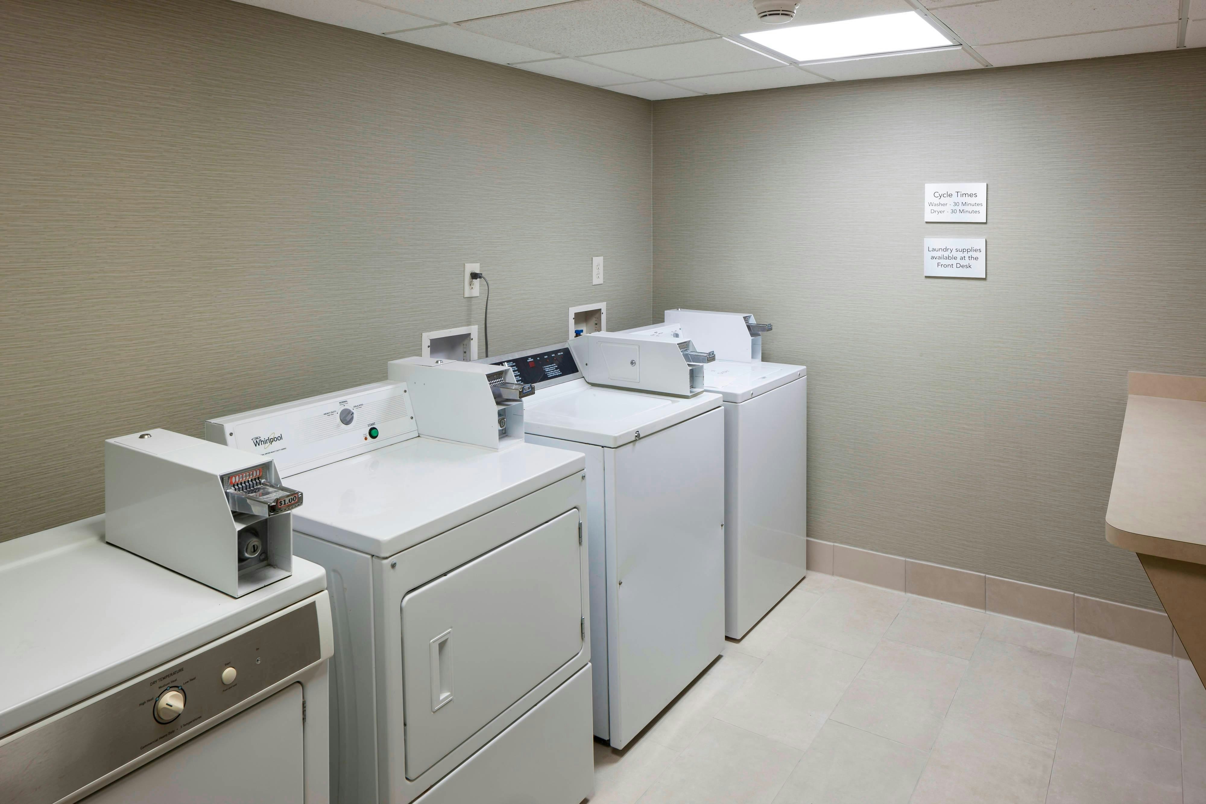 Courtyard By Marriott Carolina Beach 43/44