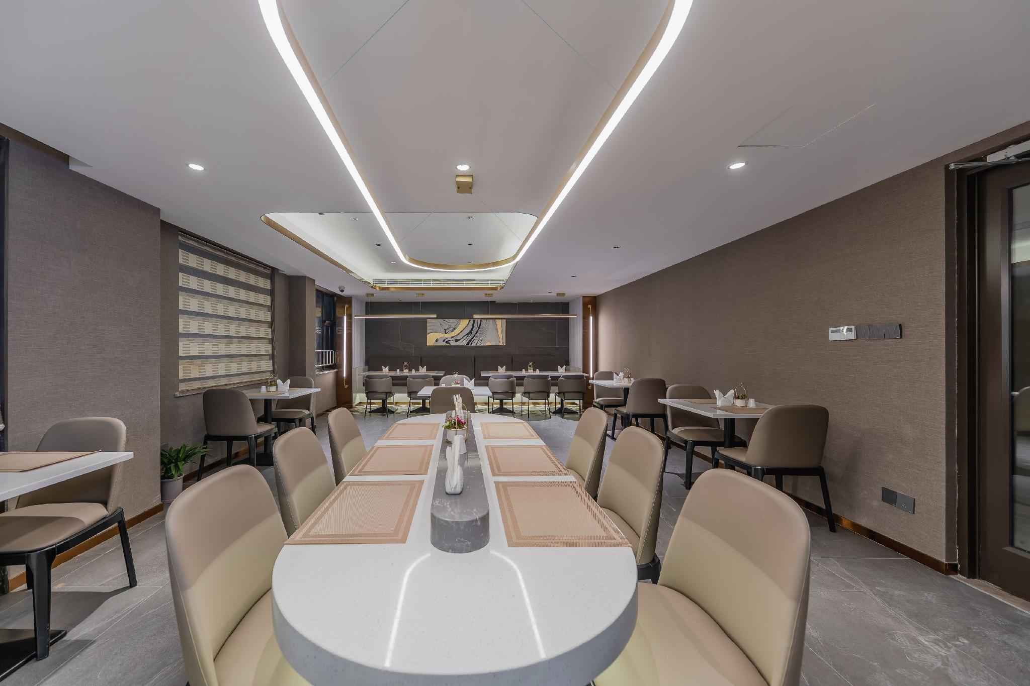 Home Inn Plus (Nanjing Xinjiekou) 24/29