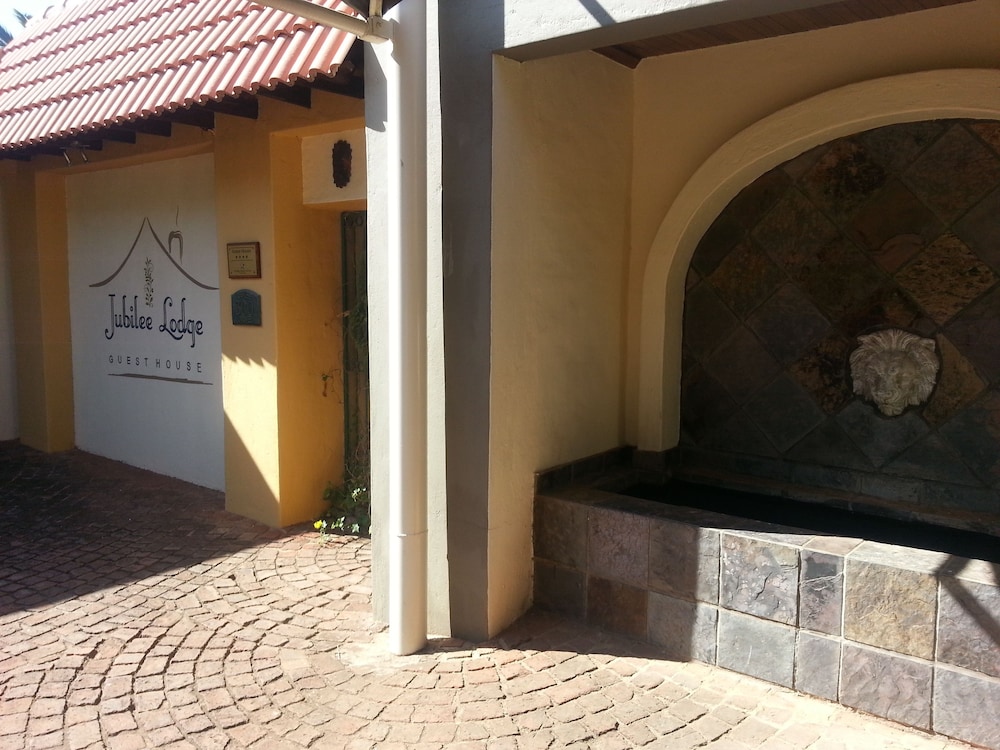 Jubilee Lodge Guest House 12/32