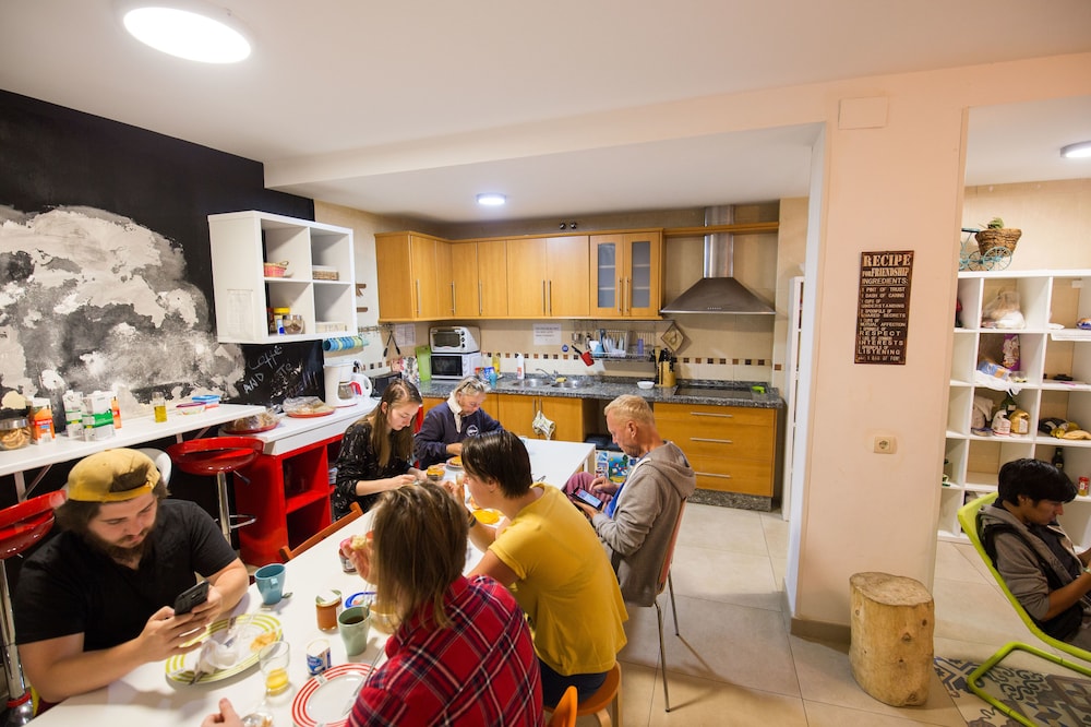Oh My Hostel 28/50