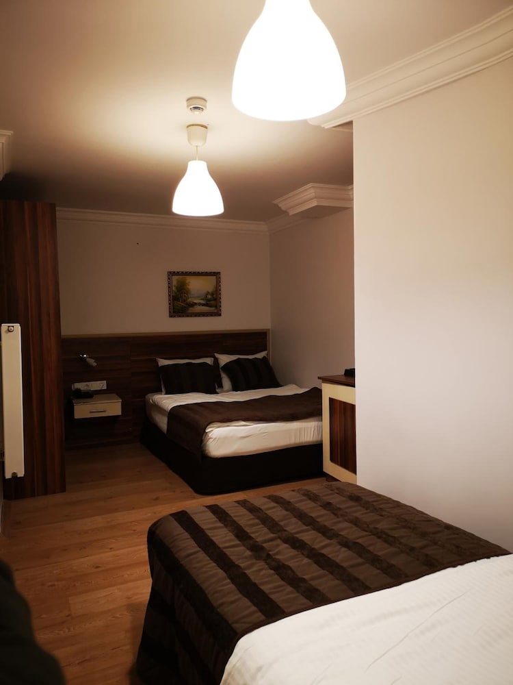 Angel's Garden Hotel 36/69