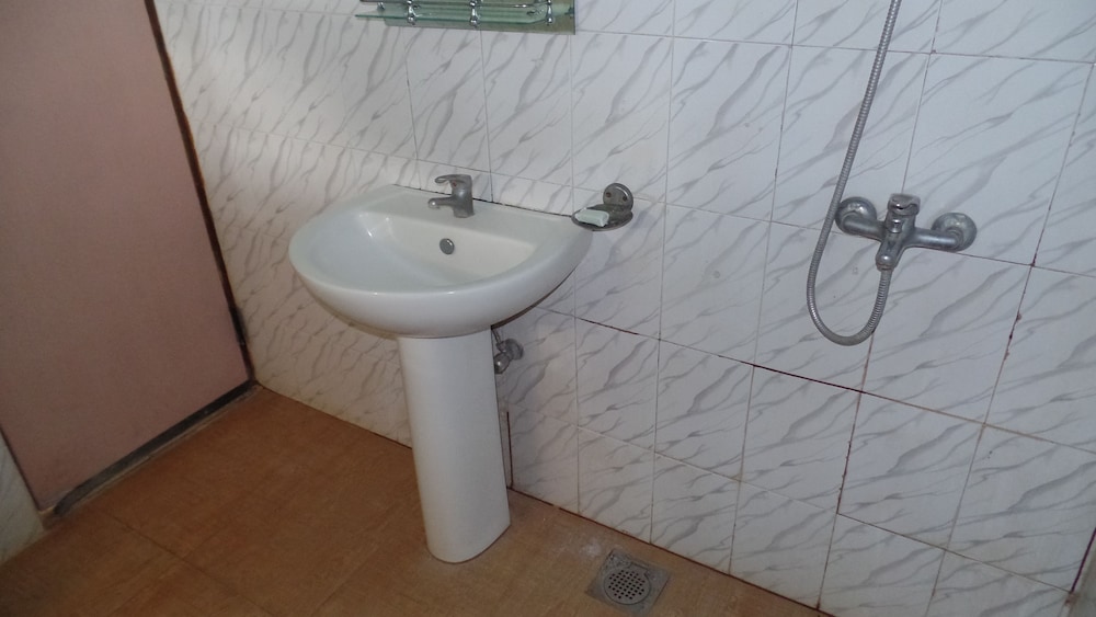 Nilketha Villa Eco Hotel 41/42