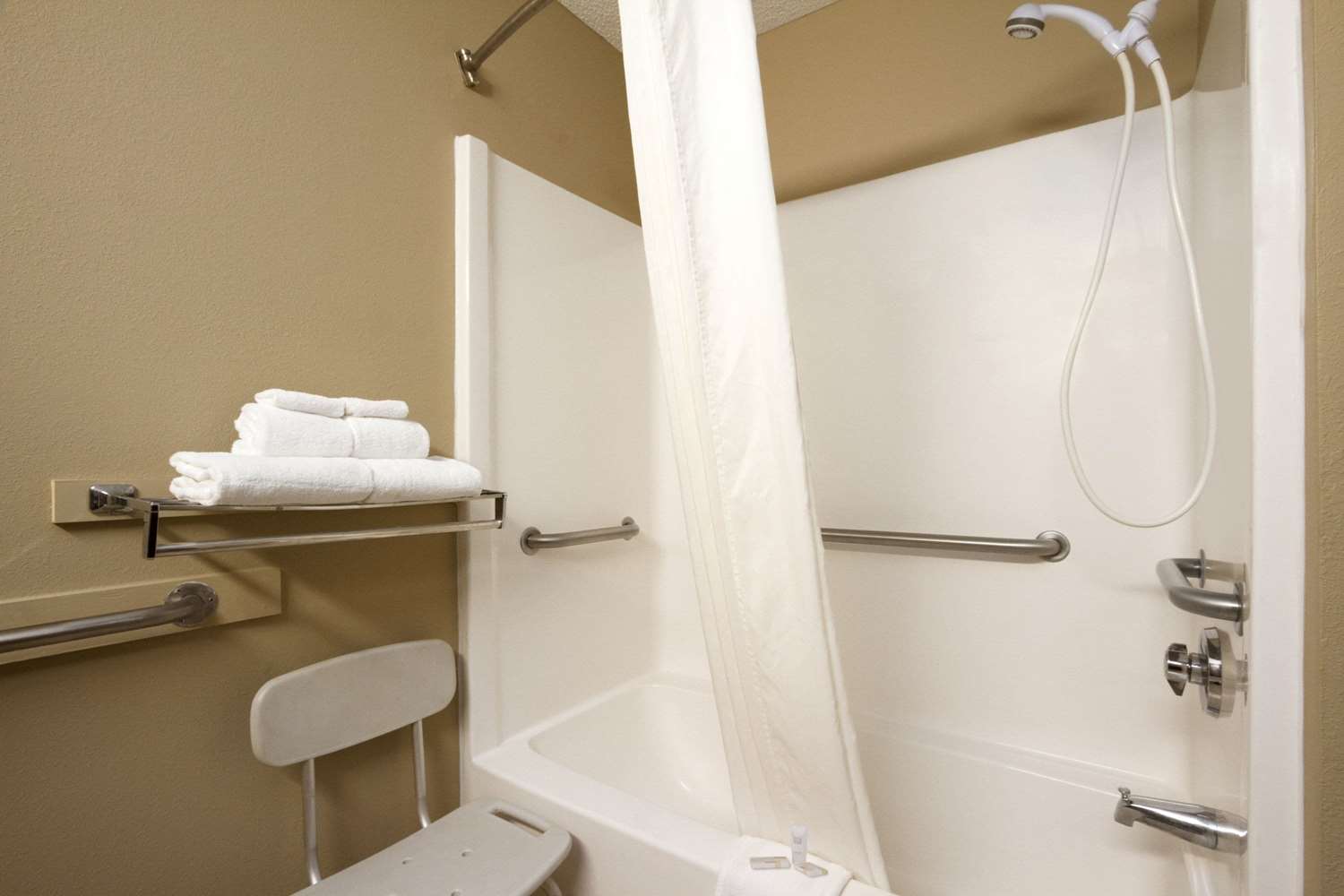 Microtel Inn & Suites by Wyndham Duncan/Spartanburg 18/19
