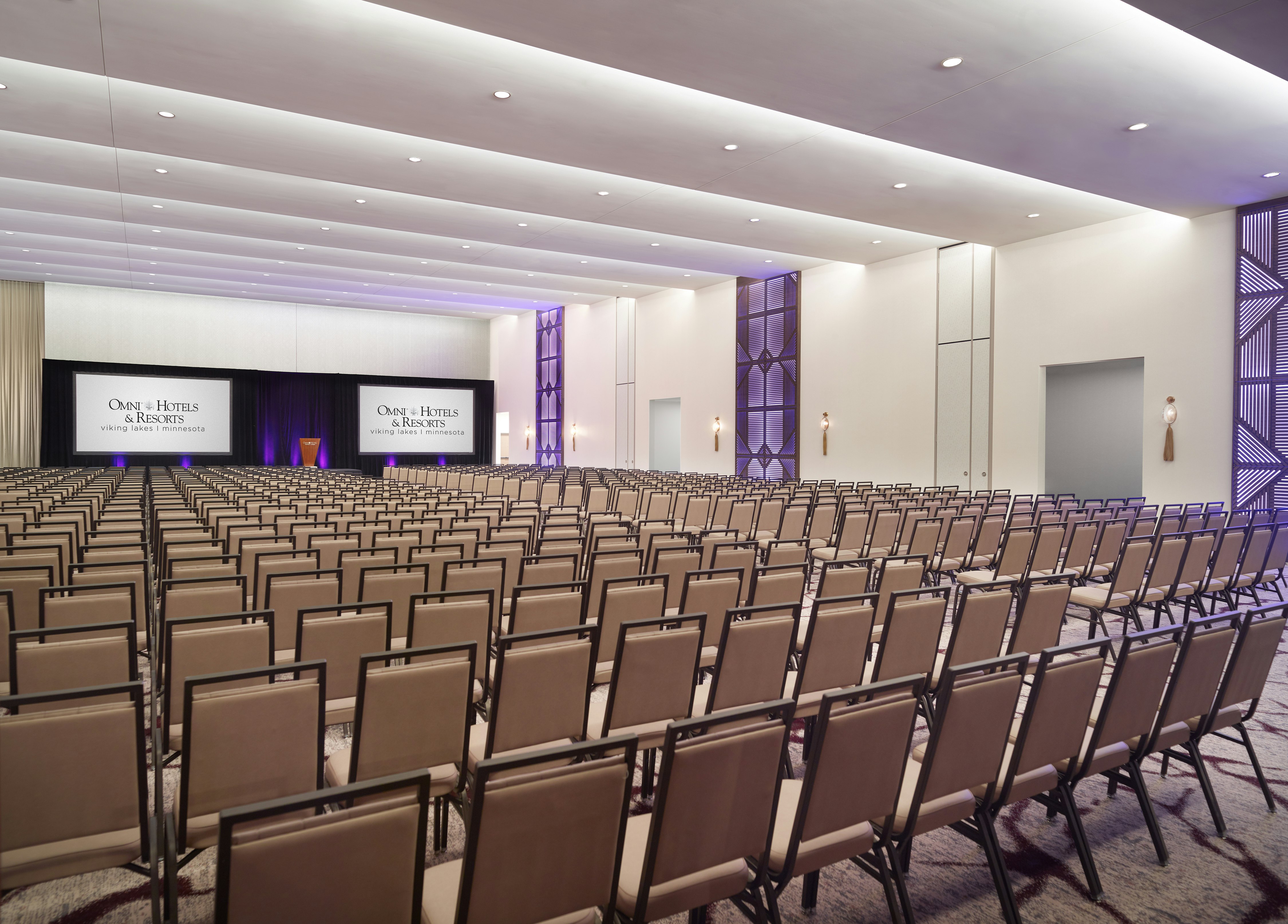 Omni Viking Lakes Hotel 31/39