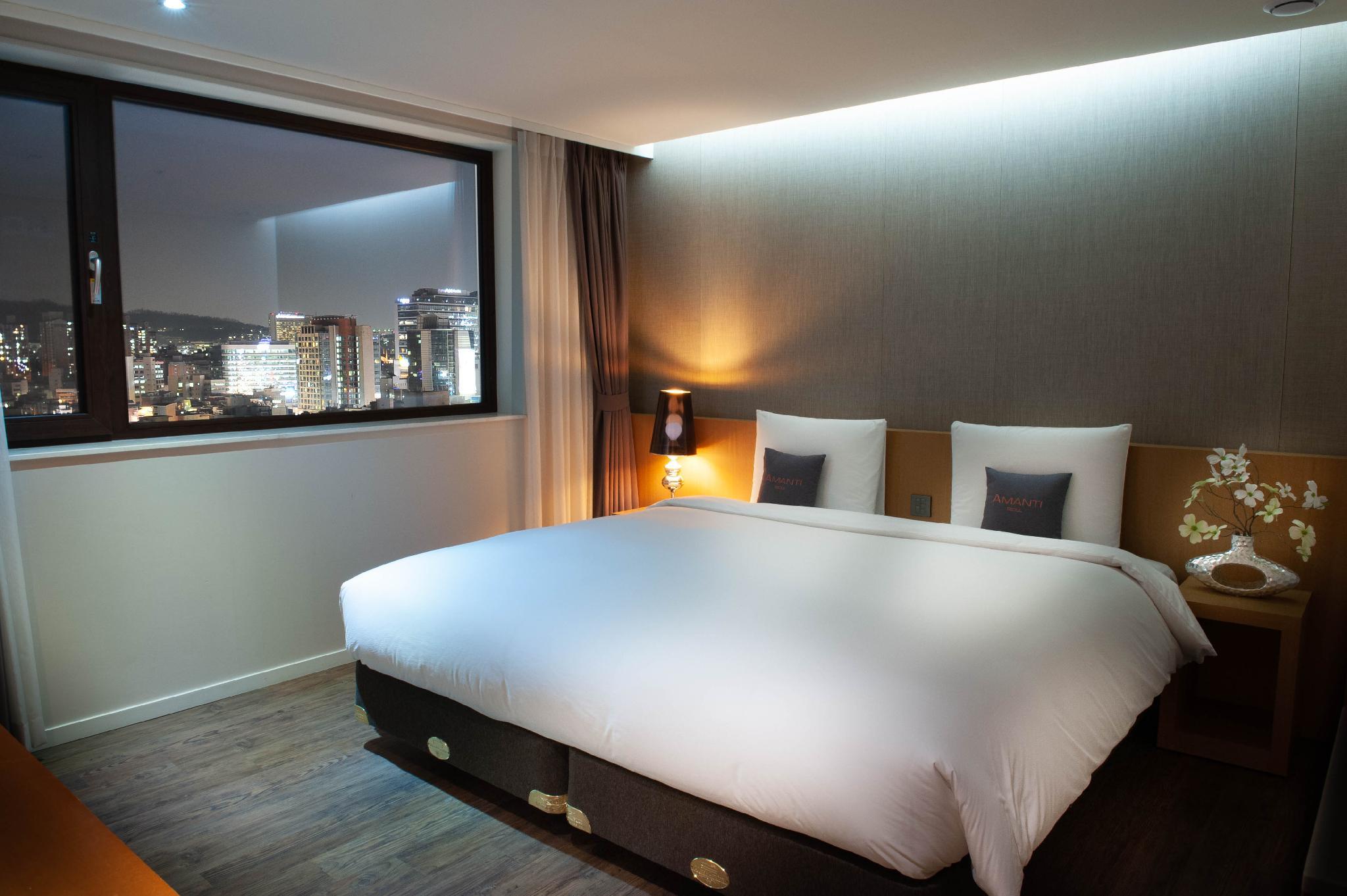 DELUXE, DOUBLE BED