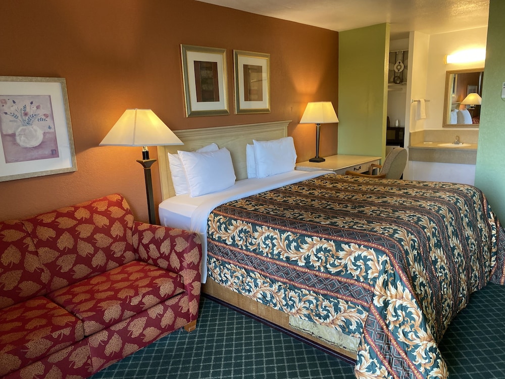 Fireside Inn Santa Cruz 30/63