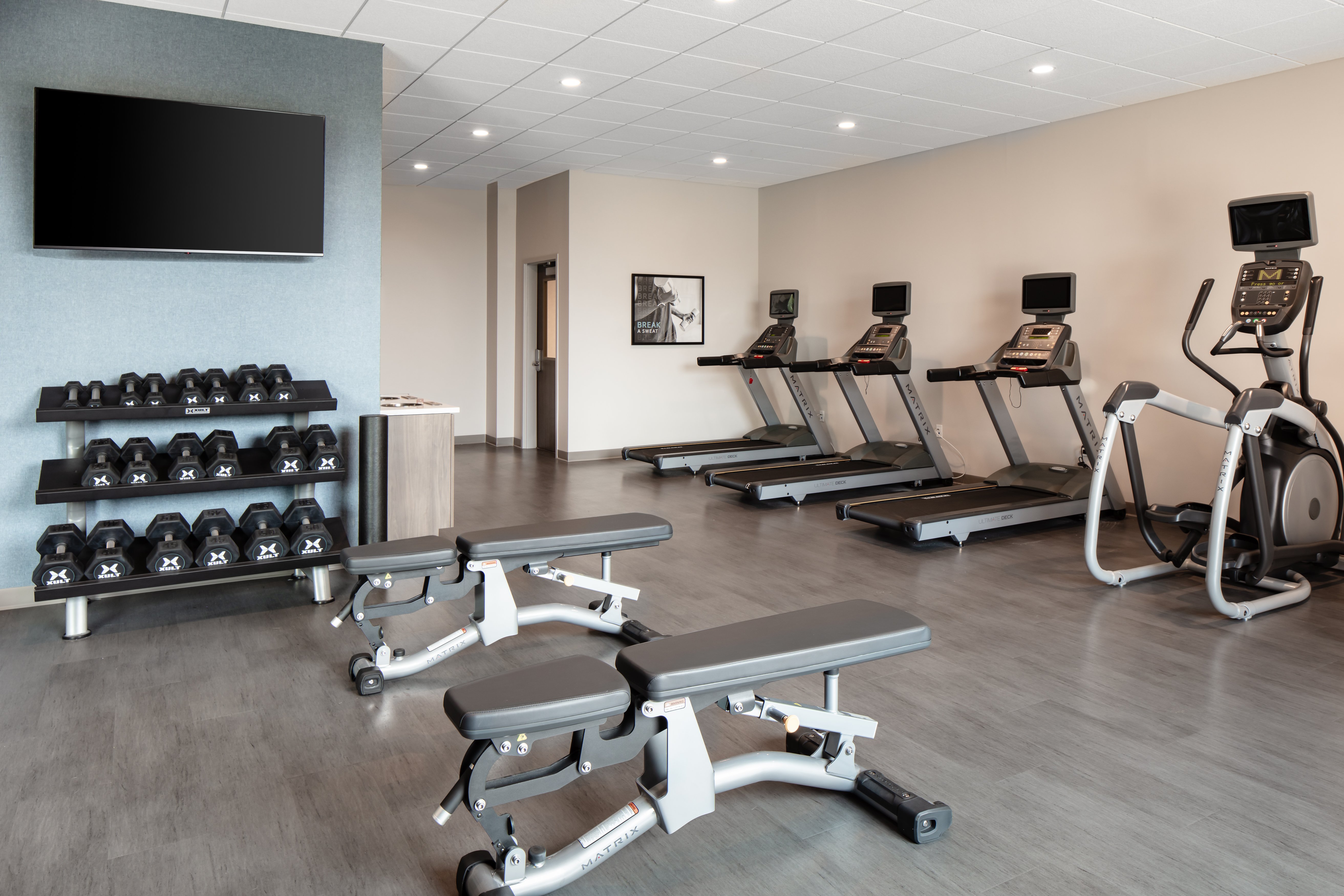 Staybridge Suites Iowa City Coralville 25/50