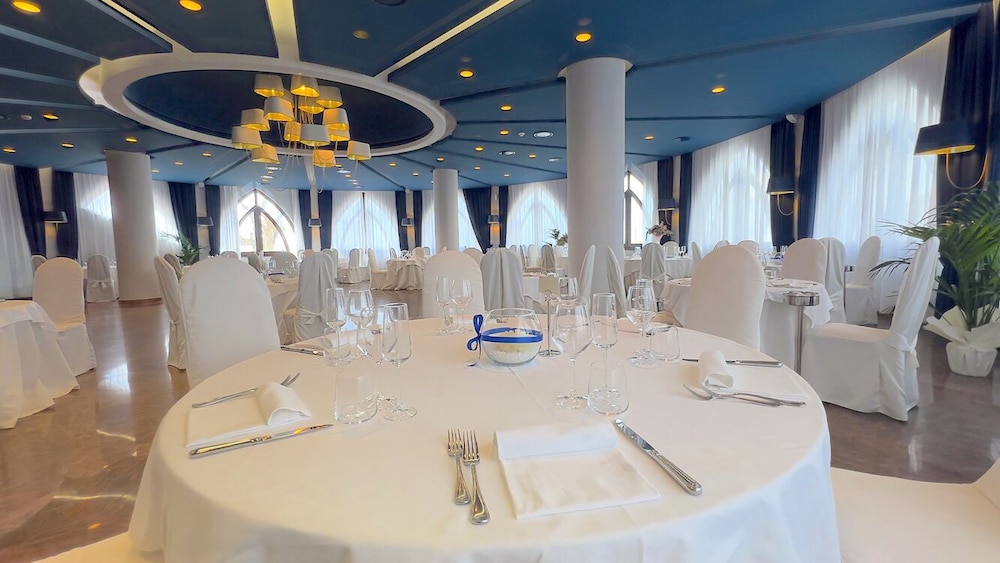Bajamar Beach Hotel 32/49