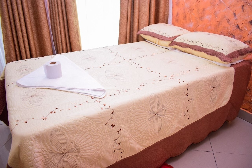 Garden Park Hotel Mtwapa 7/25