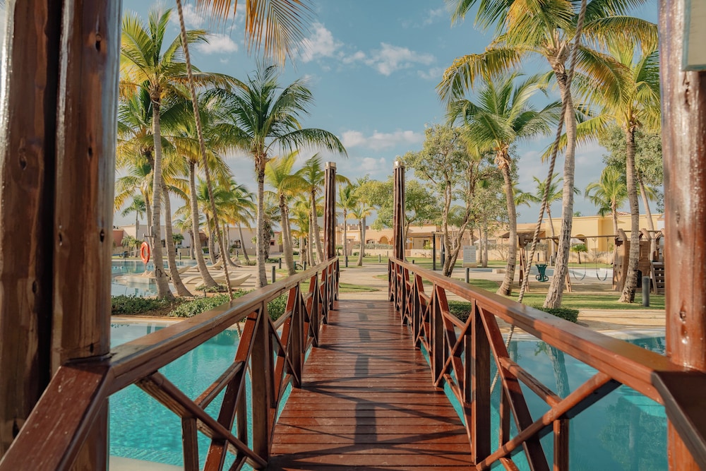 TAN Resorts Marina Cap Cana 25/39
