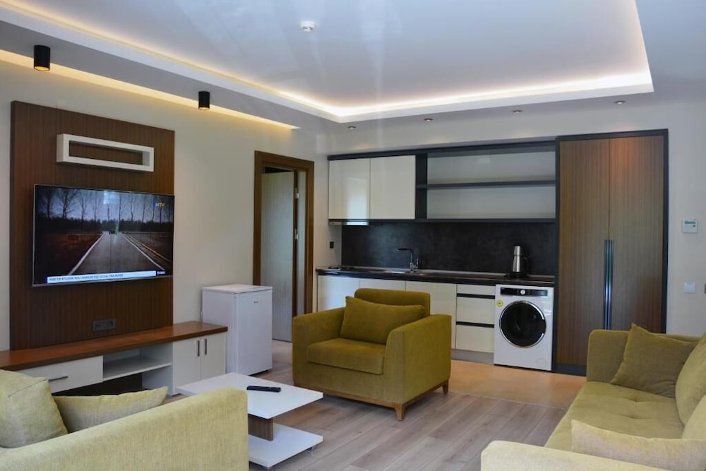 VOICE HOTEL 25/41