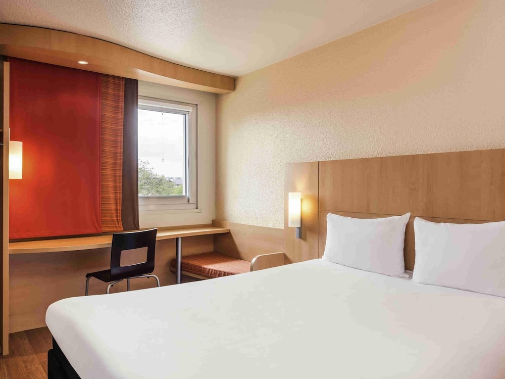 Ibis Cergy Pontoise Le Port 23/67