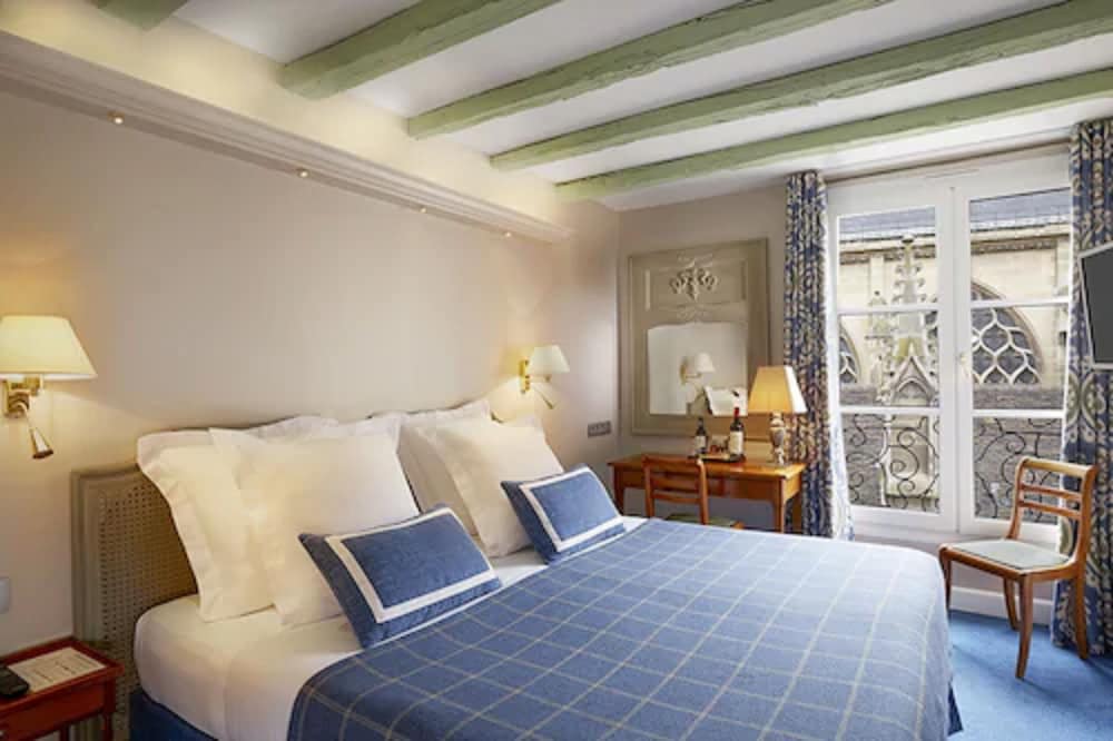 Relais Du Louvre 19/46