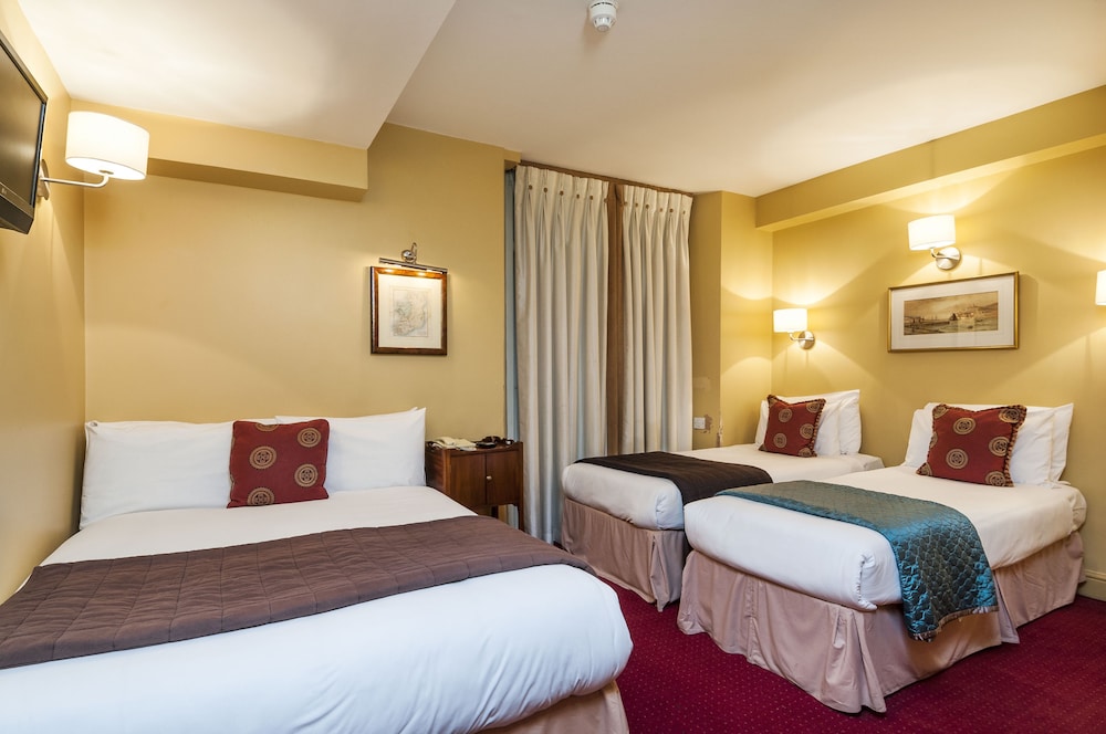 Castleton Hotel 17/61