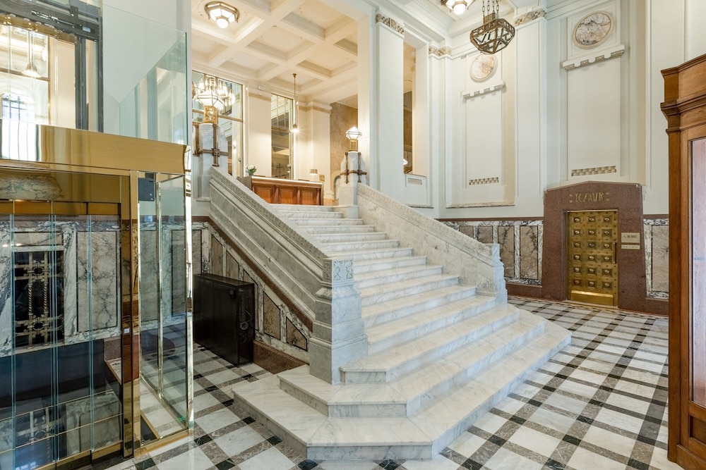 The Marmorosch Bucharest, Autograph Collection 13/42