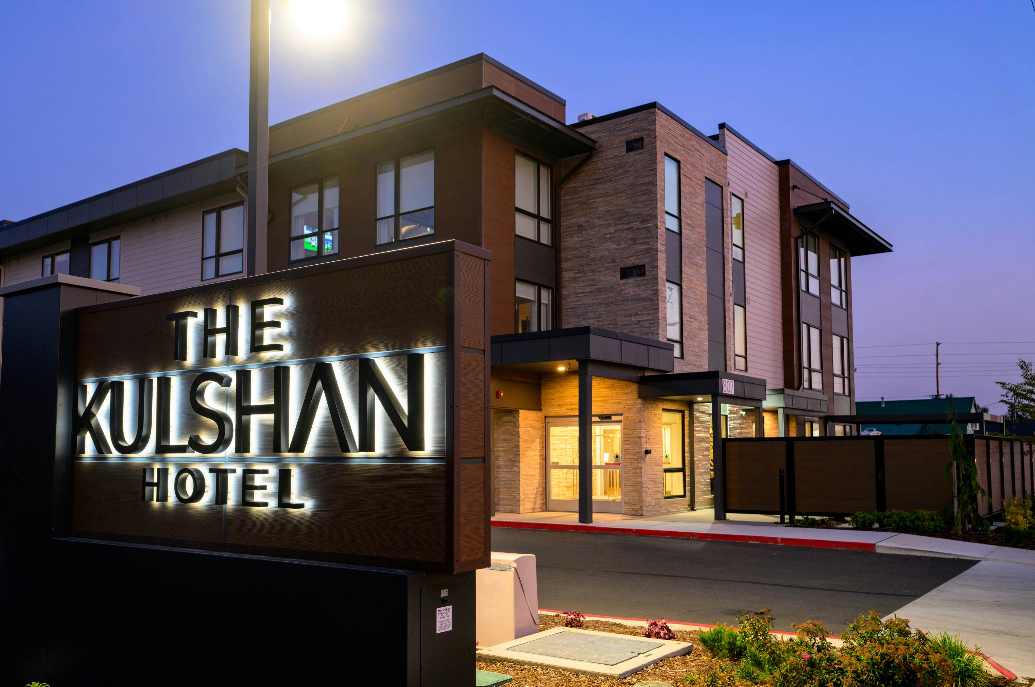 The Kulshan Hotel 2/26