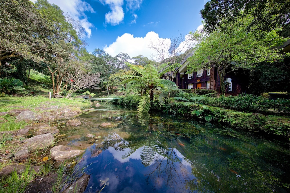 Yangmingshan Jing Shan Recreation Area 57/61