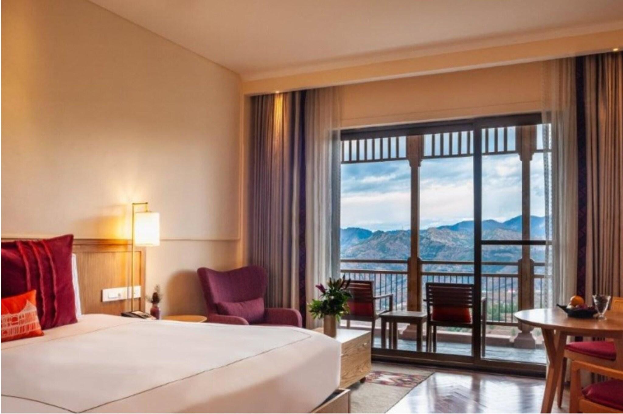 Premium, Twin Beds, Valley View