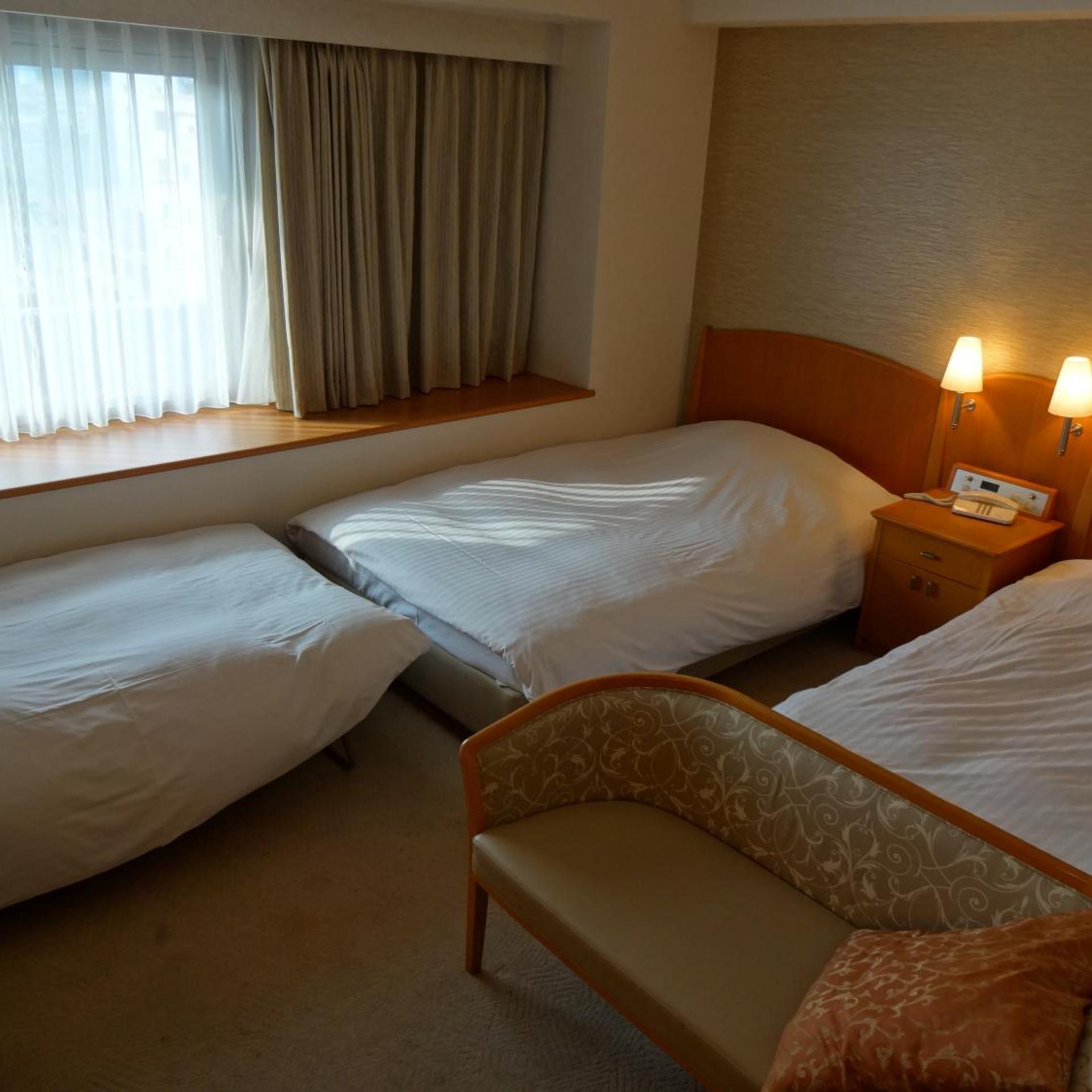 Room, Triple, Kobe Luminous Hotel 2/8