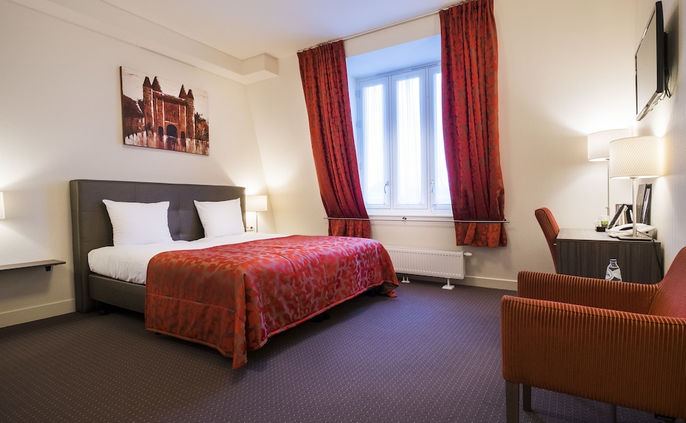 COMFORT, KING BED