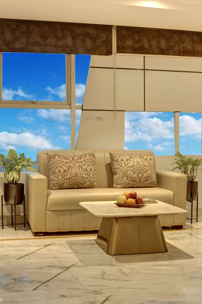 Oyo 12982 Hotel Oris International 38/50