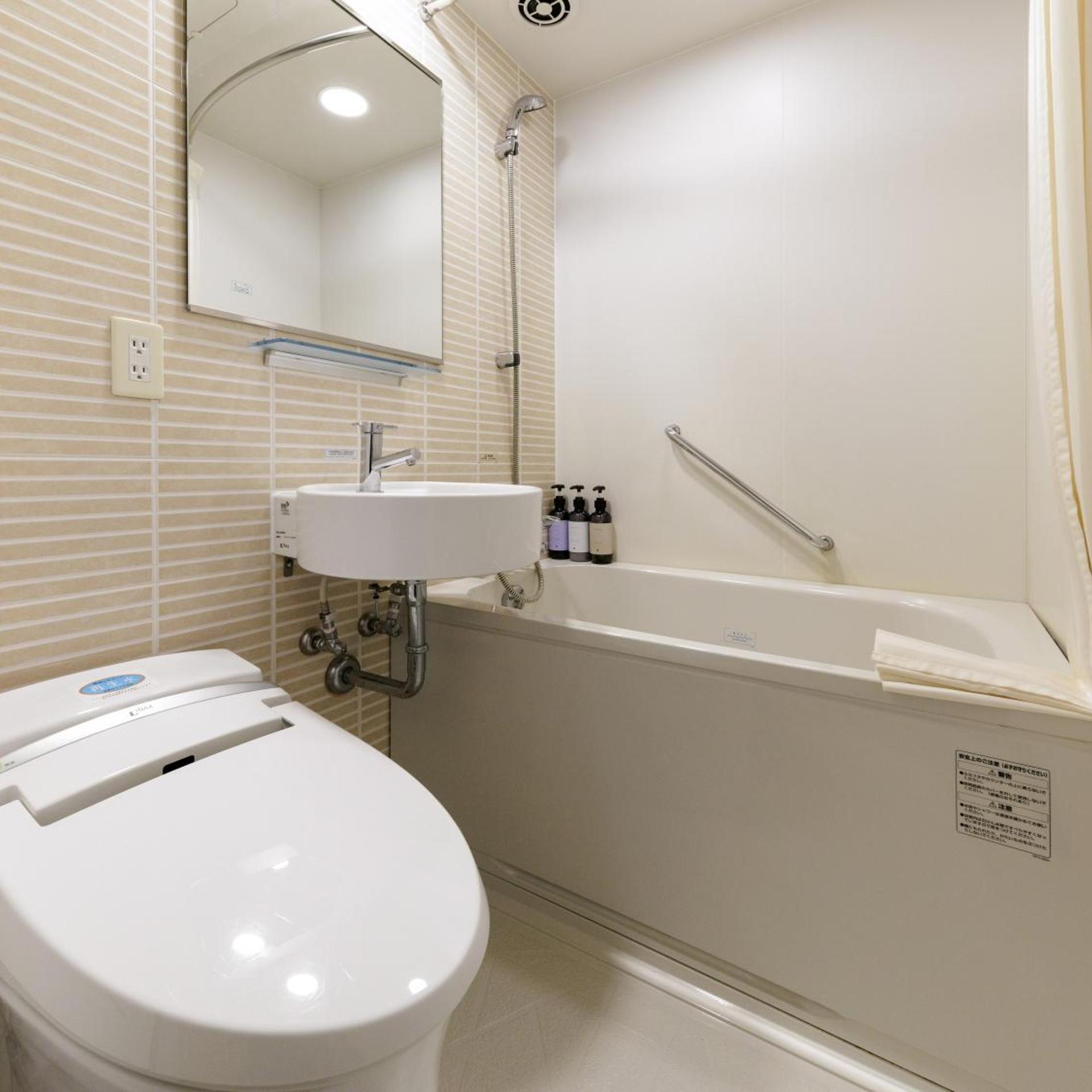 Separate bath Single Room Smoking، Nishitetsu Resort Inn Naha 6/8