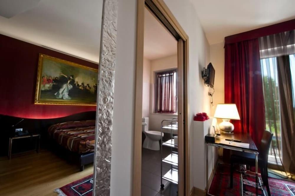 La Grotta Hotel 16/28