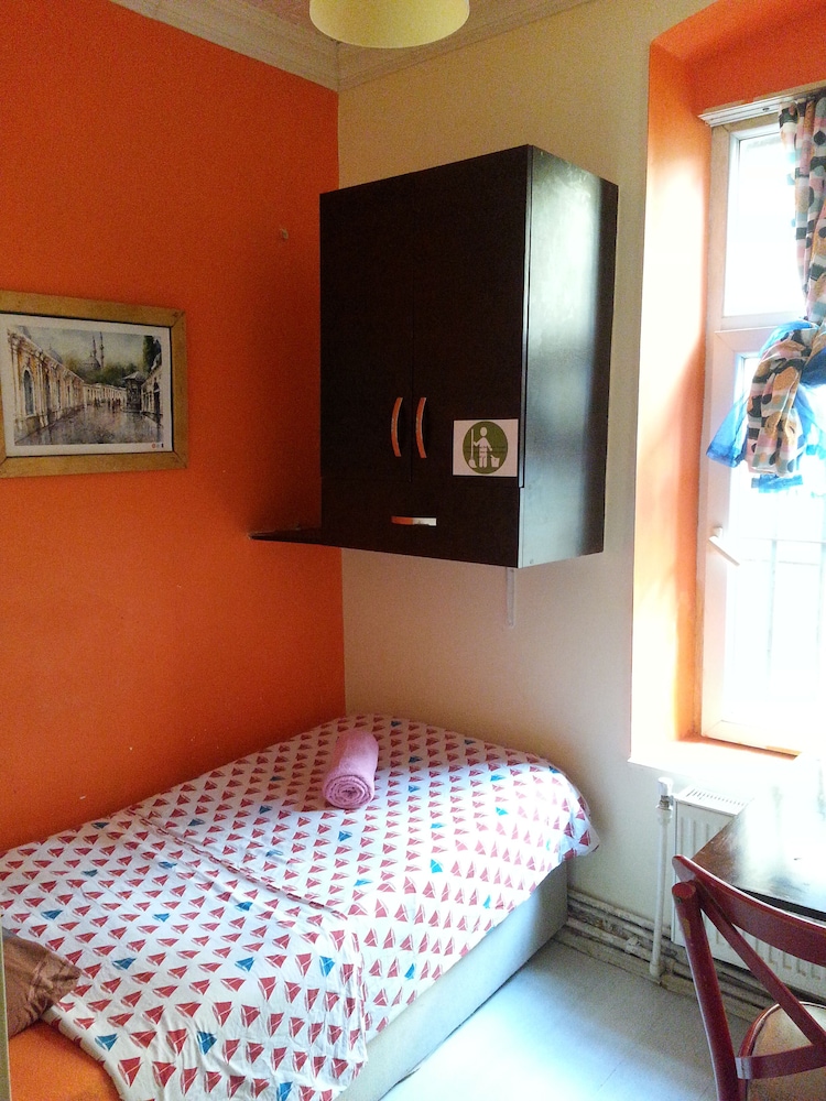 Taxim Hostel 31/74