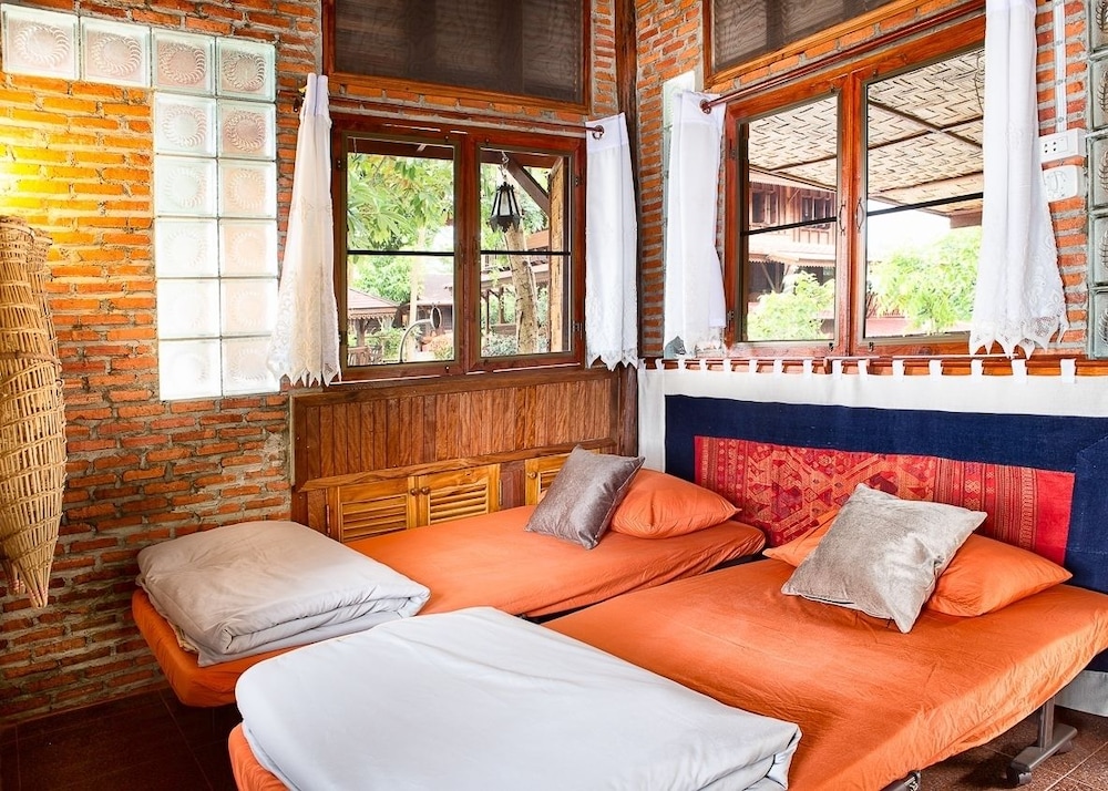 Rim Nam Kong Homestay & Campsite 13/40