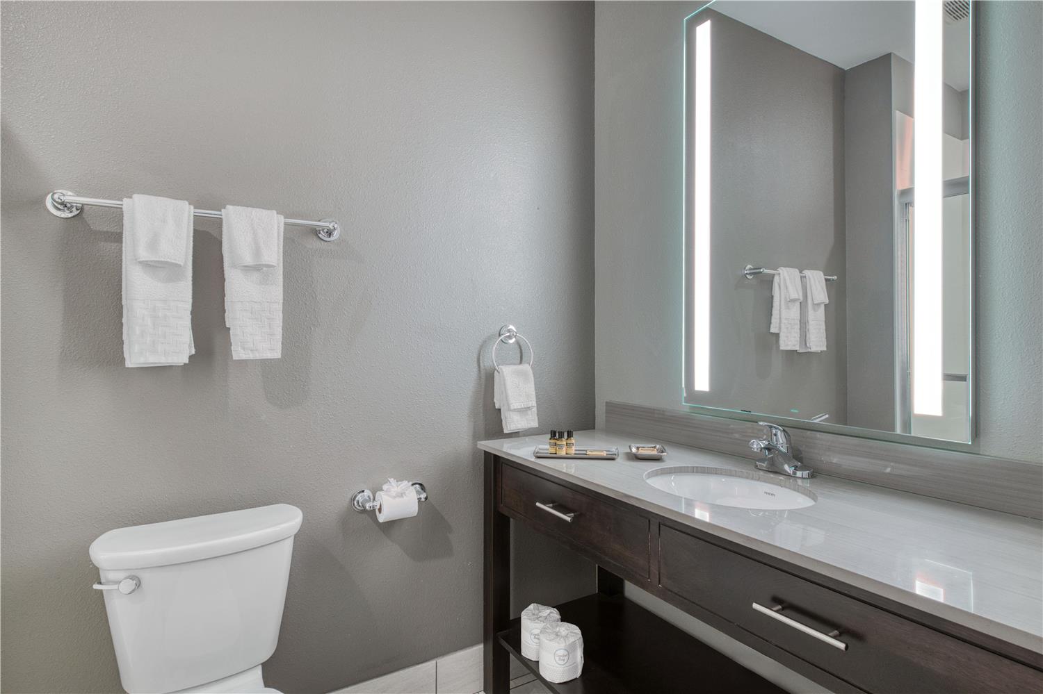 غرفة بسرير كينج، Best Western Plus Saint Peter 5/7