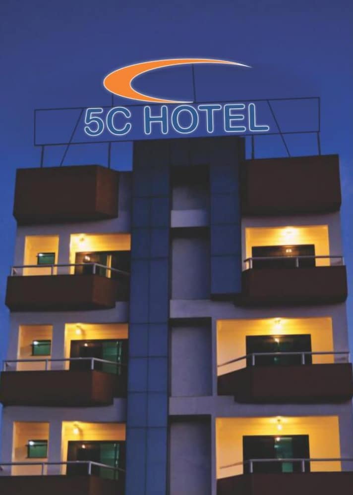 5C Hotel 2/27