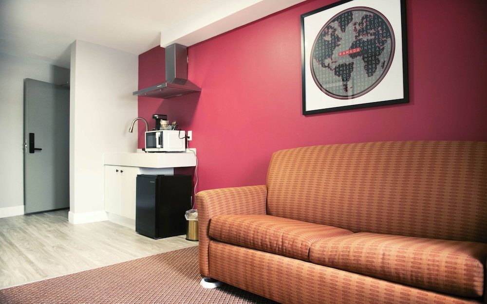 Ramada by Wyndham Kirkland Lake 33/48