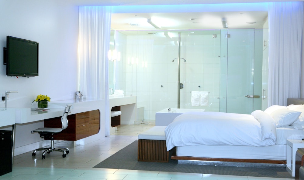 Heat Hotel 17/58