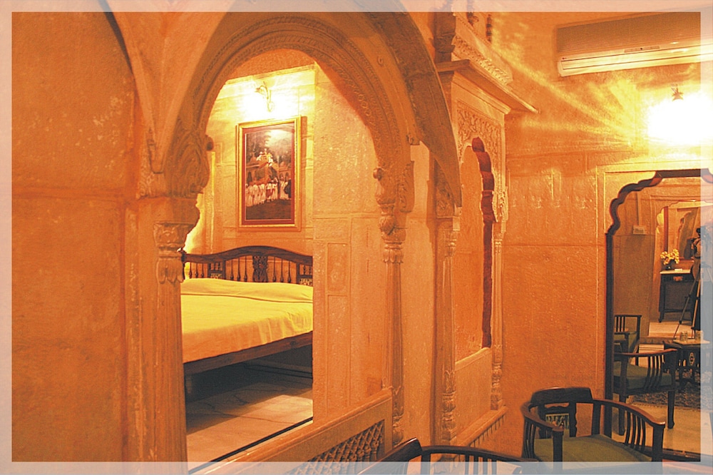 WelcomHeritage MANDIR PALACE 34/63
