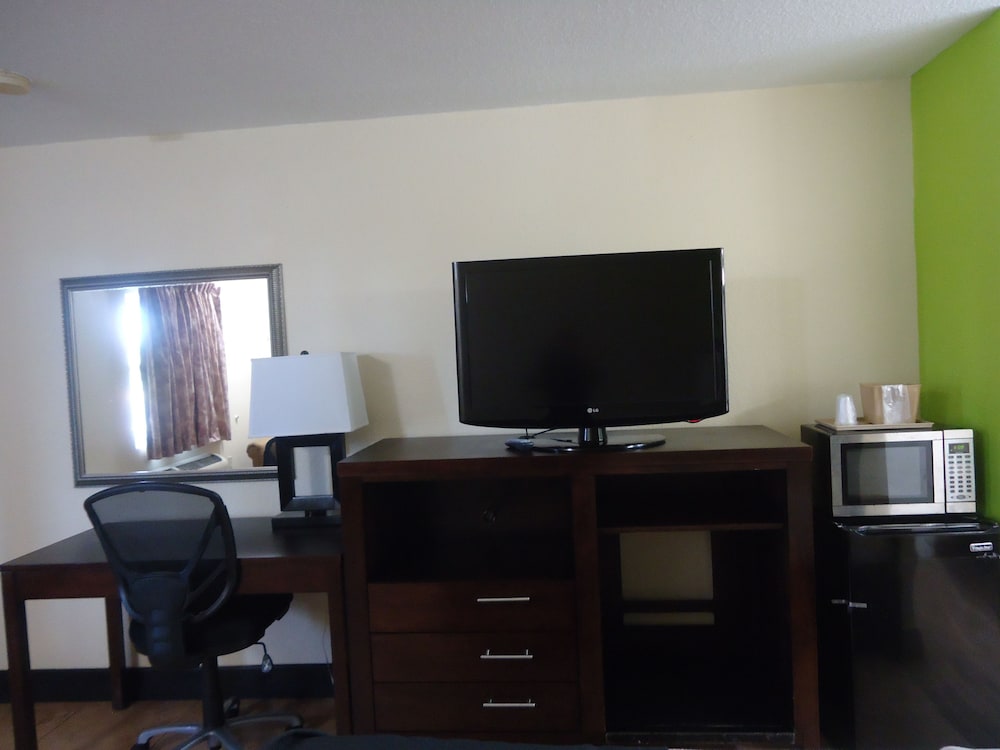 Econo Lodge 29/37