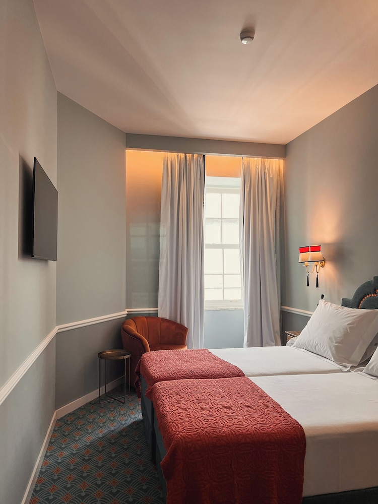 STANDARD, TWIN BEDS